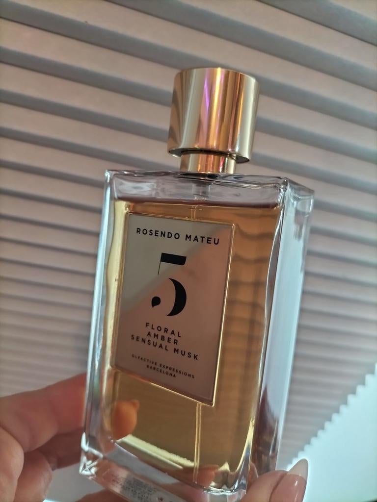 Rosendo Mateu 5 edp, Sieraden, Tassen en Uiterlijk, Ophalen of Verzenden