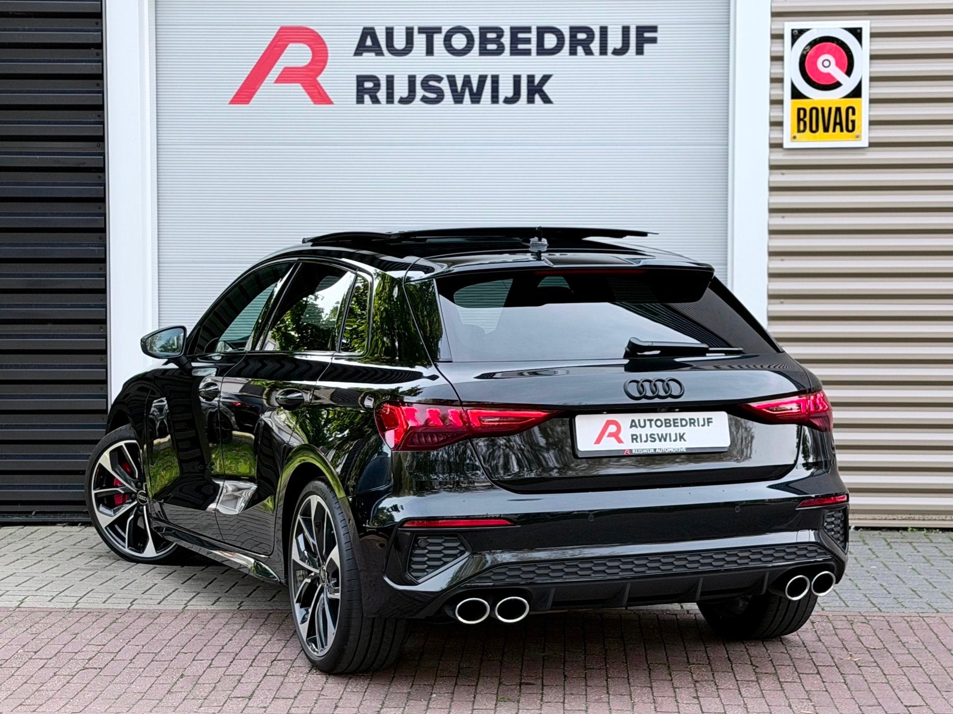 Foto 3 van Audi A3 Sportback 2.0 TFSI S3 quattro B&O/HuD/Memory/Pano