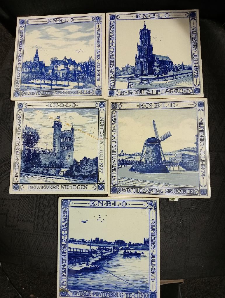 3 x oude tegeltjes, Ophalen of Verzenden