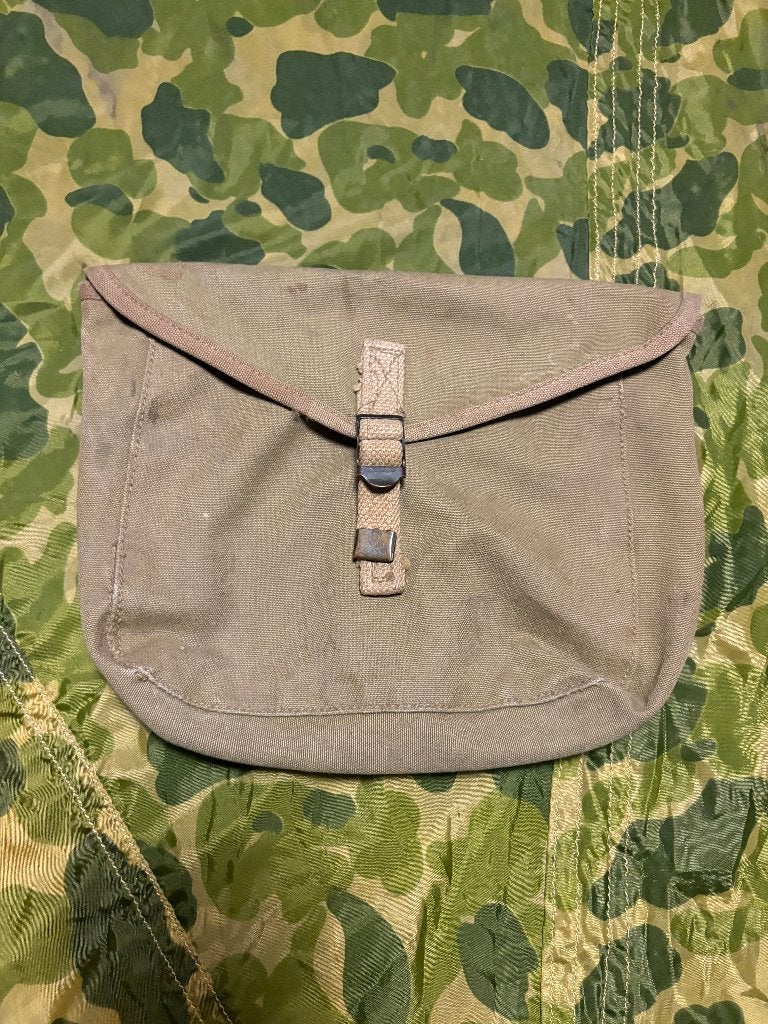 Tweede wereldoorlog US messtin pouch, Verzamelen, Ophalen of Verzenden, Landmacht, Amerika, Overige typen