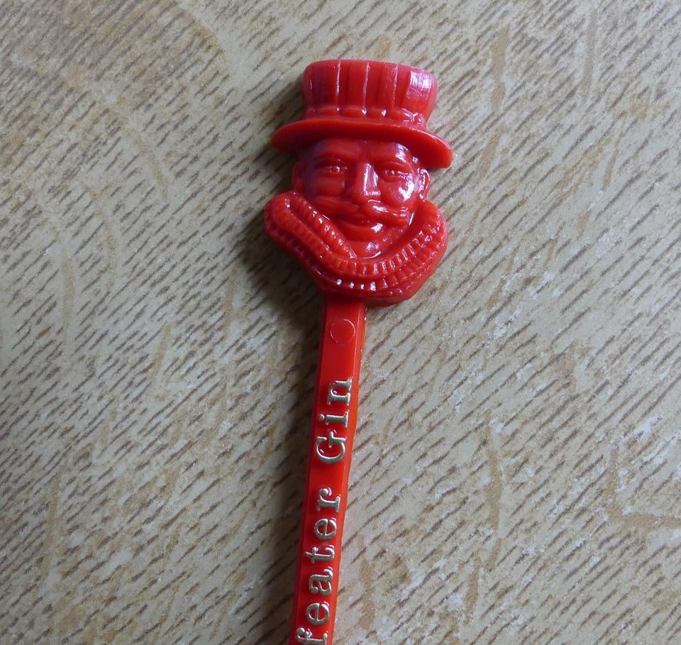 Roerstaafje Beefeater Gin stirrer rood plastic, Verzamelen, Ophalen of Verzenden, Gebruikt, Gebruiksvoorwerp