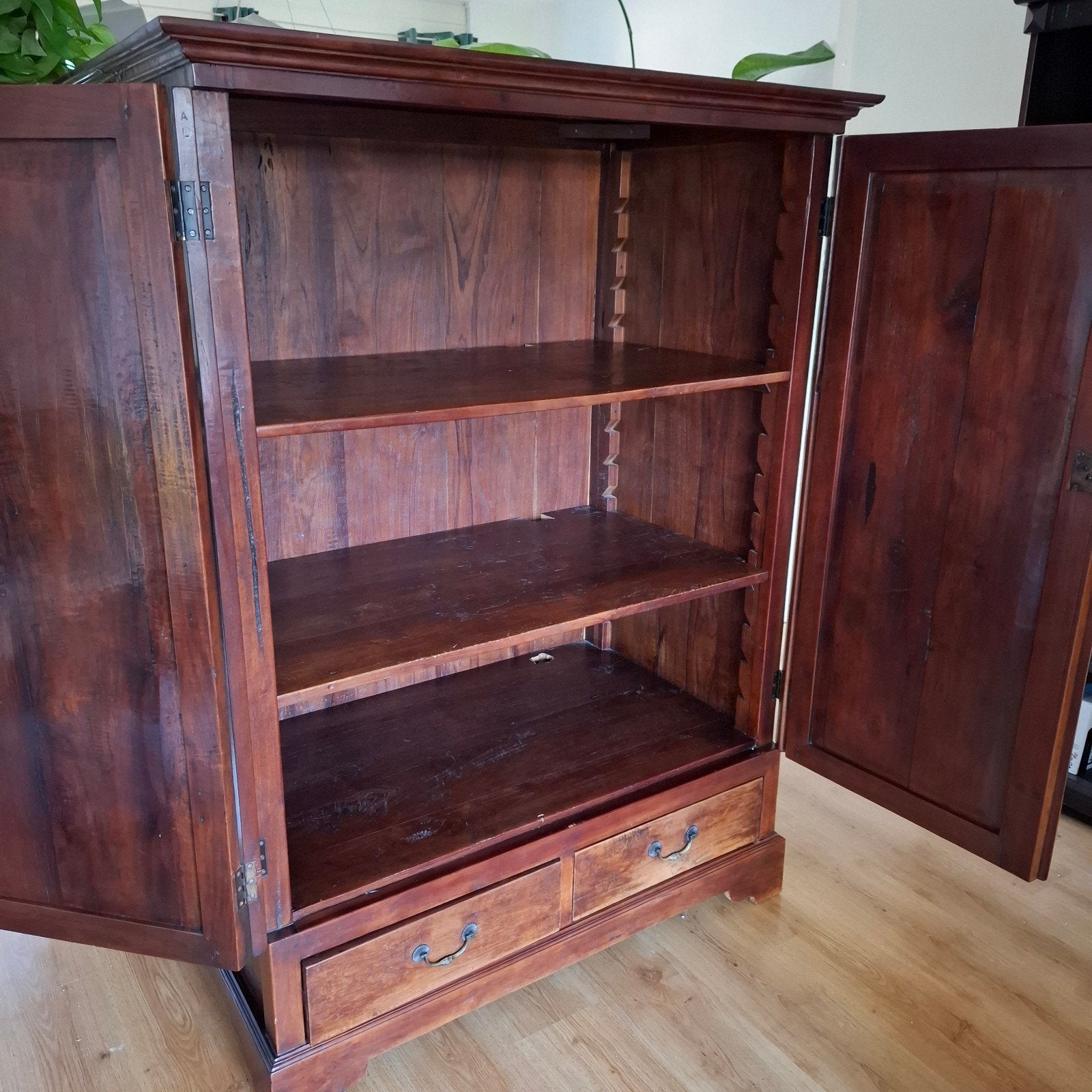 Super mooie ruime diepe houten kast!, Ophalen, Zo goed als nieuw