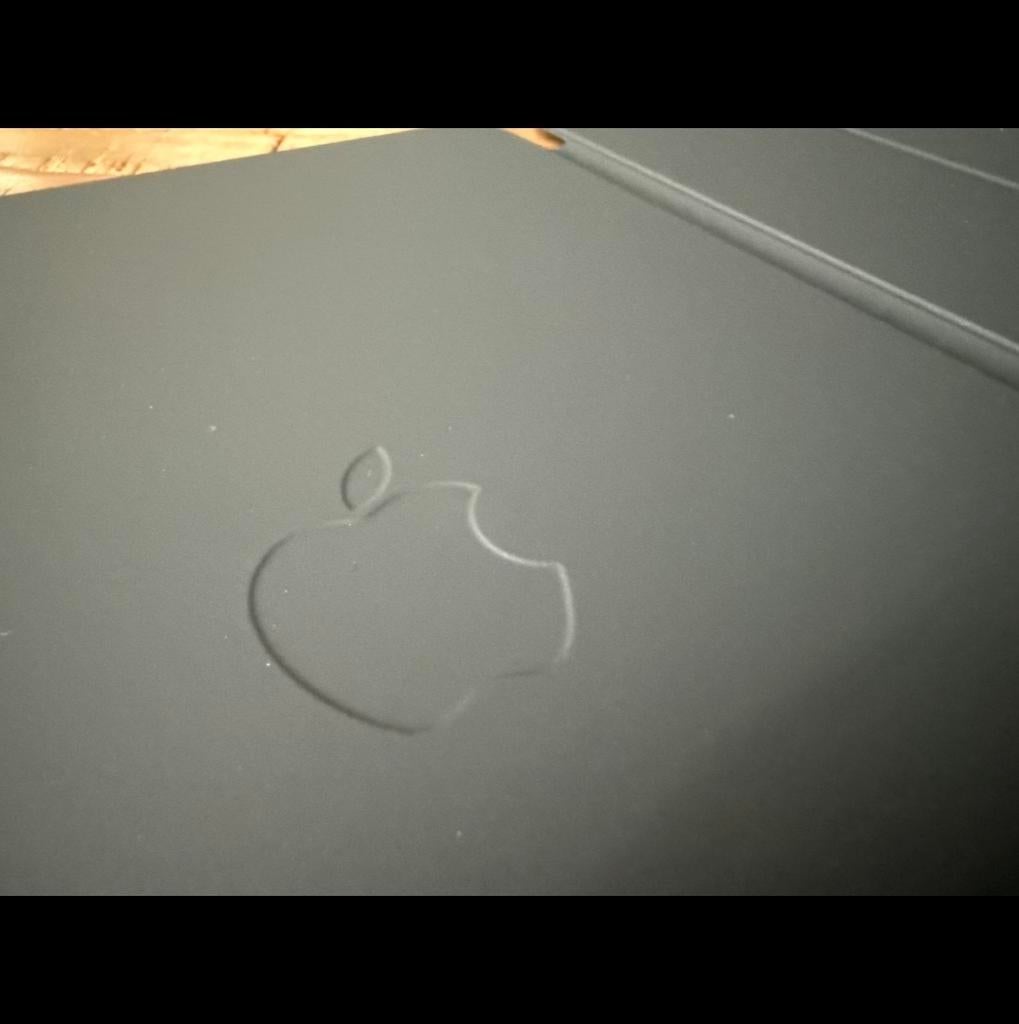 Originele Smart Folio Case voor iPad Pro 11 inch (M4), Computers en Software, Tablet-hoezen, Gebruikt, Bescherming voor- en achterkant