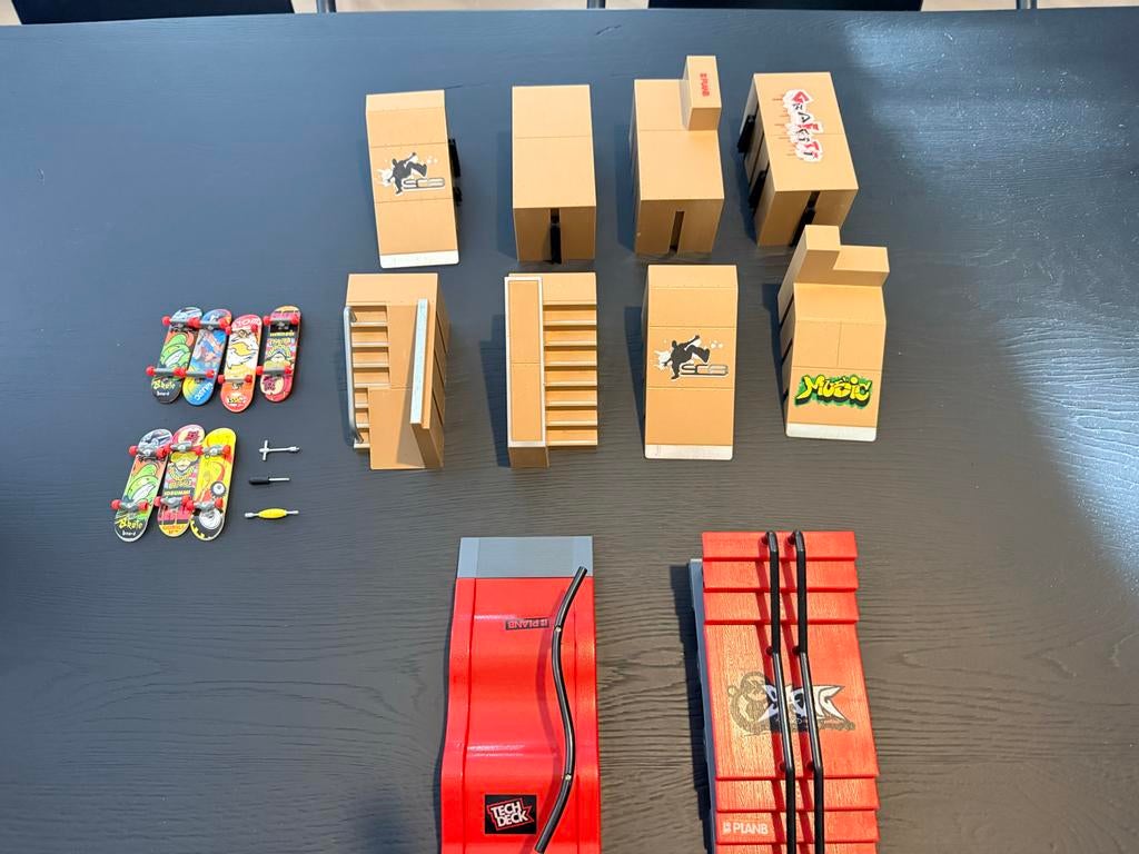 Uitgebreide Finger Skateboard Ramps Set, Ophalen, Gebruikt, Jongen of Meisje