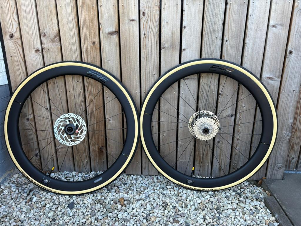 ERE Research Explorator CCR45 allroad carbon disc wielen, Wiel, Stalbergweg, ERE, Info@velovenlo.nl