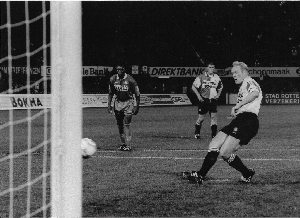 persfoto Piet Bouts - 23-10-1996 Feyenoord - AZ 2x, Verzenden, Zo goed als nieuw, Feyenoord