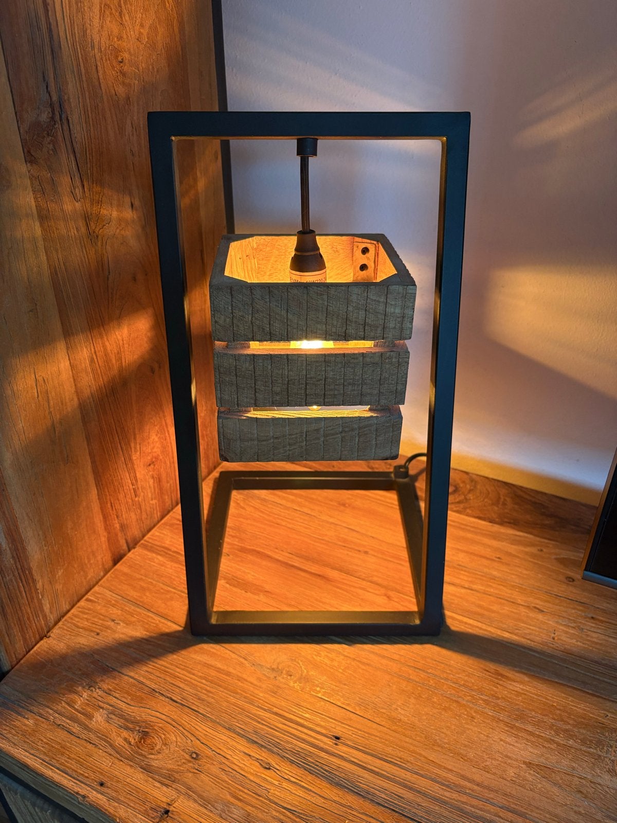 Moderne Tafellamp met stalen Frame, ophalen in Westervoort, Ophalen, E27 (groot), Zwart, Modern