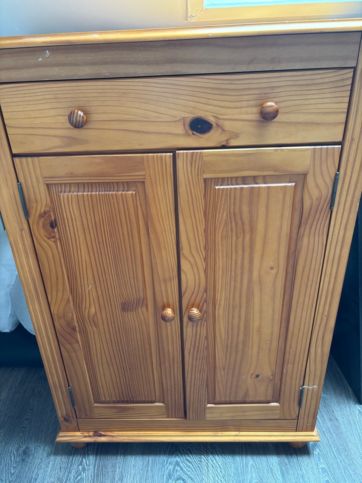 Grenen kastje met lade en deuren, Ophalen, Gebruikt, 100 tot 150 cm, 50 tot 100 cm