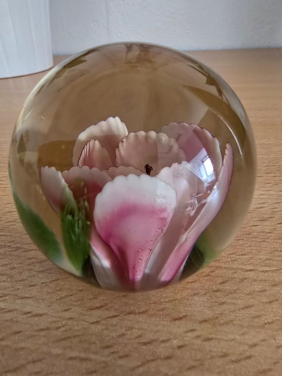 Prachtige vintage glazen presse-papier met roze bloem, Antiek en Kunst, Antiek | Glas en Kristal, Ophalen of Verzenden