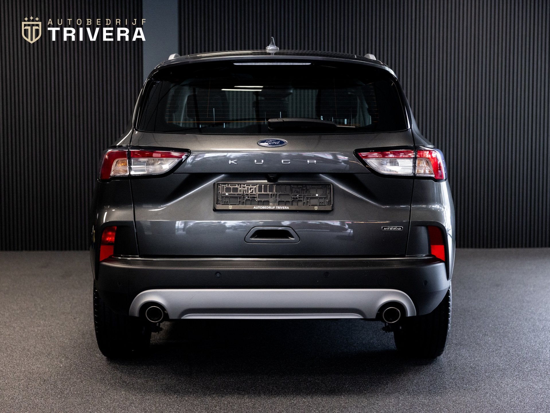 Foto 3 van Ford Kuga 2.5 PHEV Titanium l SoH 96% l CAM 360° l CARPLAY