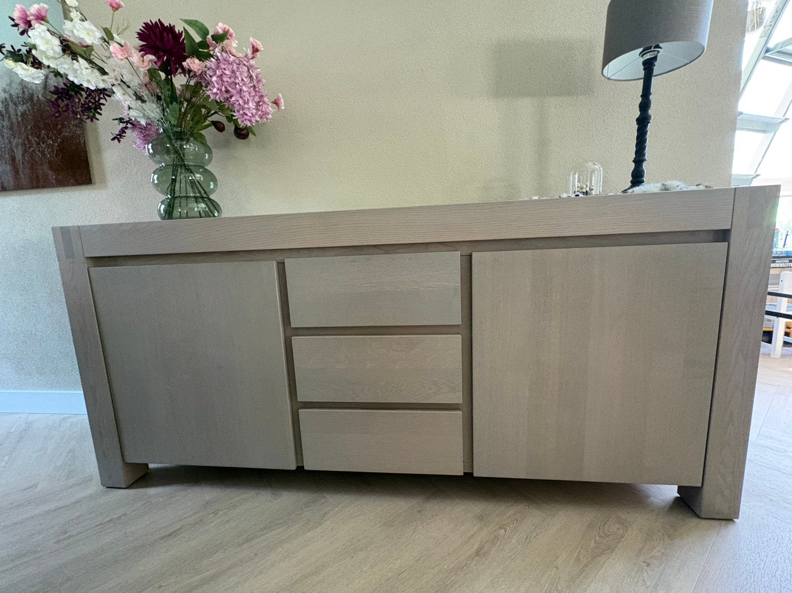 Supermooie eiken dressoir met greywash lak, Ophalen, Eikenhout, Zo goed als nieuw, 200 cm of meer