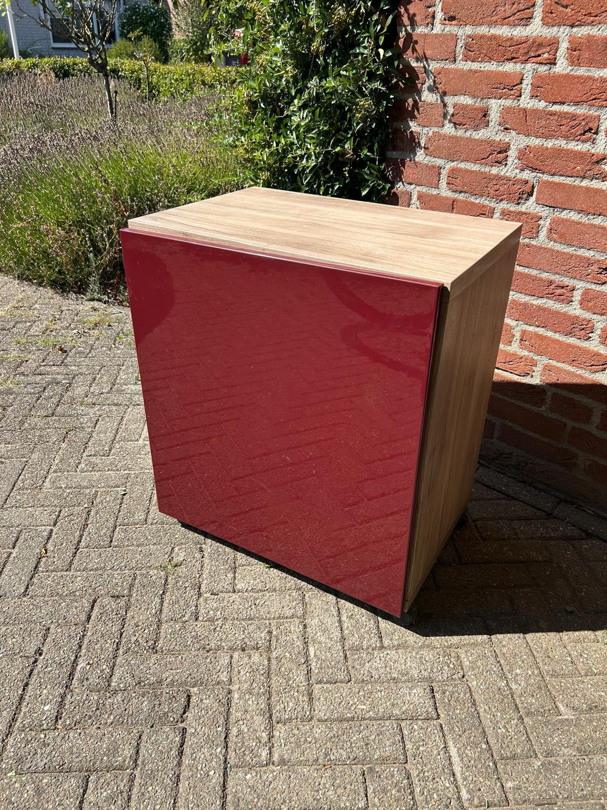 Rood kastje, Huis en Inrichting, Ophalen, Zo goed als nieuw