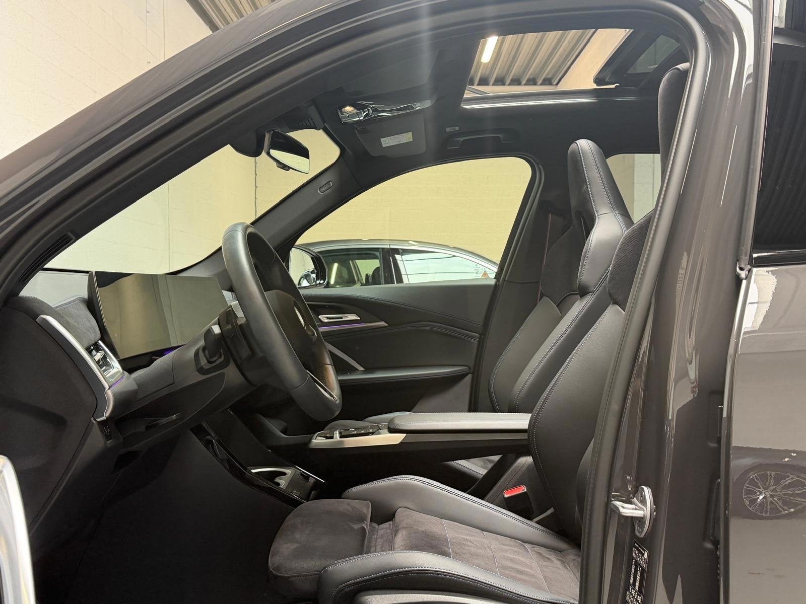 BMW X1 XDrive25e - M SPORT PRO - PANORAMADAK - KUIPSTOELEN -, 16 kWh, Bedrijf, Hybride Elektrisch/Benzine, 3 cilinders