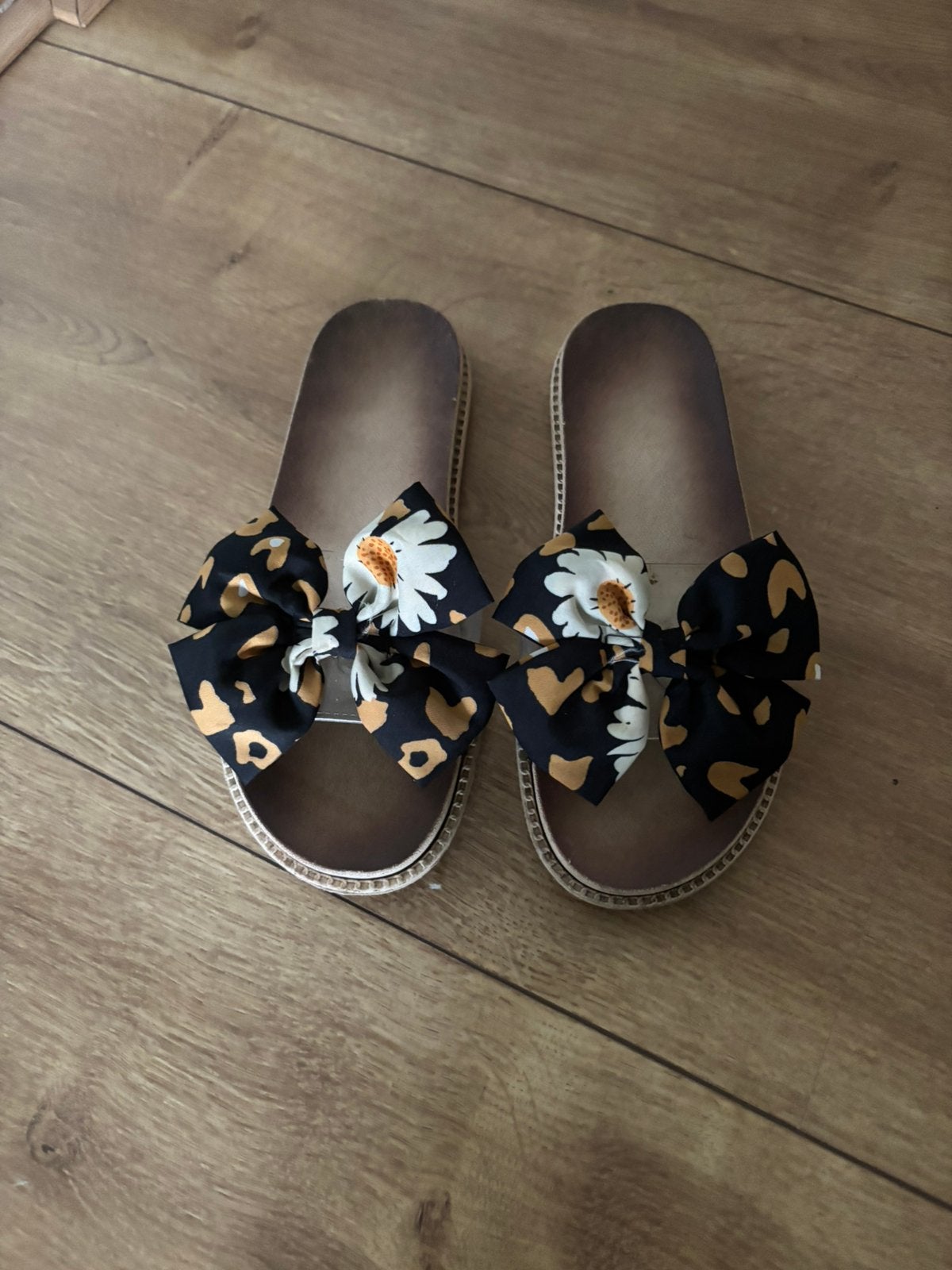Slippers, Ophalen, Zo goed als nieuw