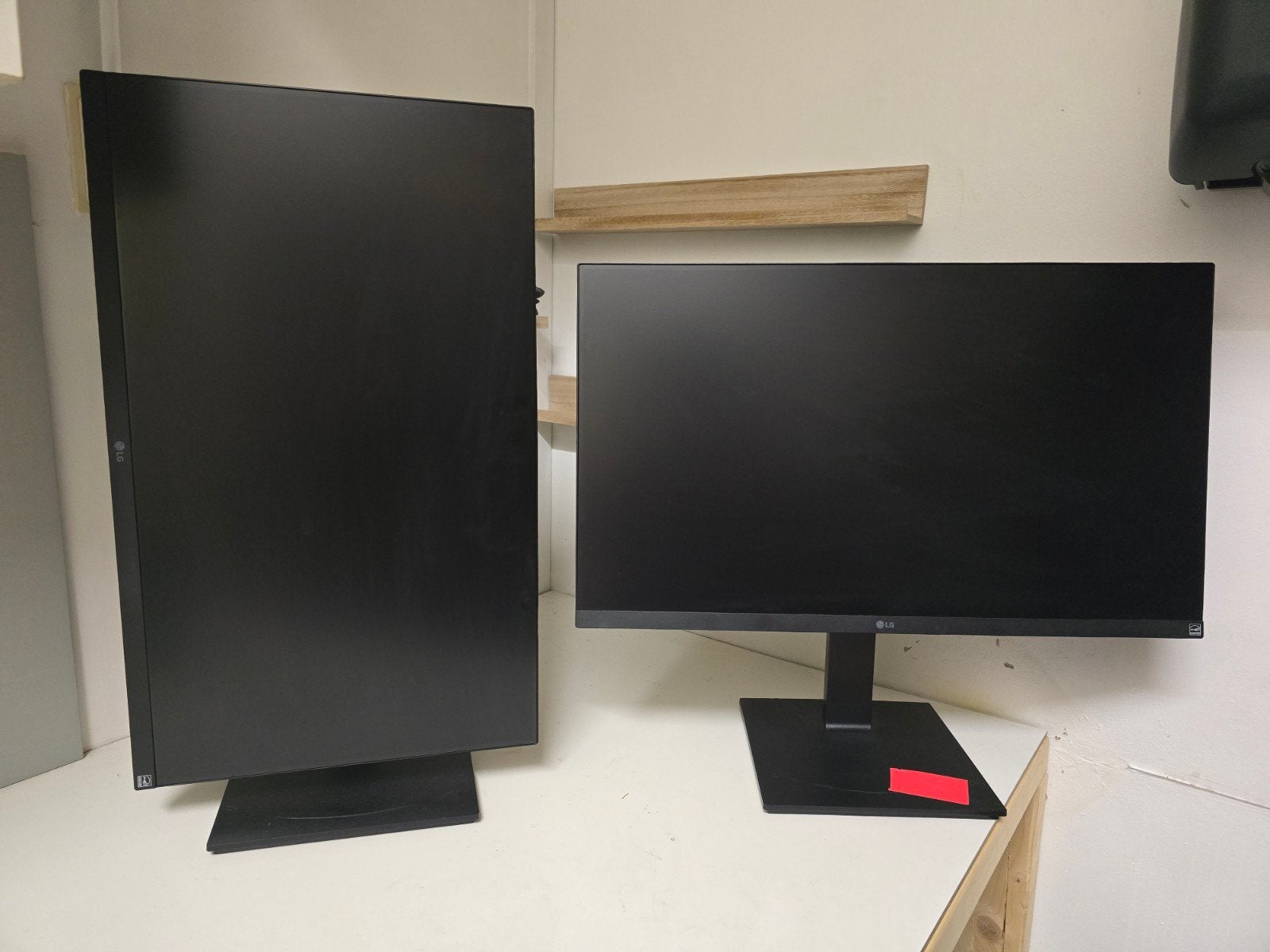LG 27BL650C monitor 27" - nog 2x beschikbaar - met USB C &, Ophalen of Verzenden