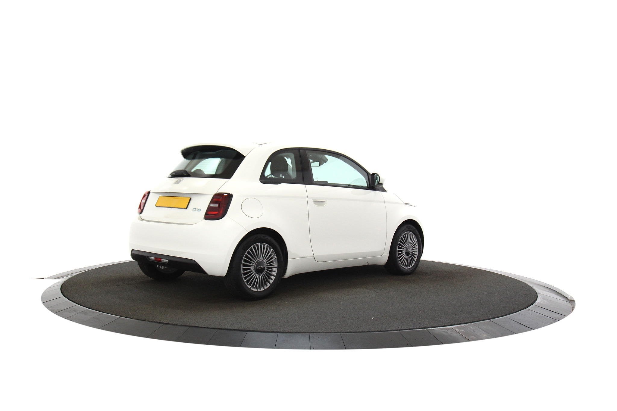Fiat E-500 RED 42 kWh Apple carplay ecc lm 16'' Virtual cock, Gebruikt, 118 pk, Start-stop-systeem, 4 stoelen