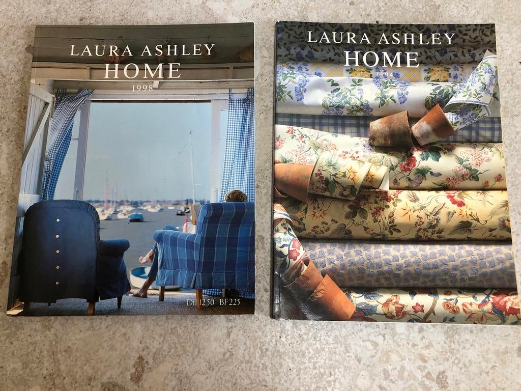 2 x Laura Ashley Home magazine’s/woon boeken 1994/1998, Boeken, Ophalen of Verzenden, Zo goed als nieuw