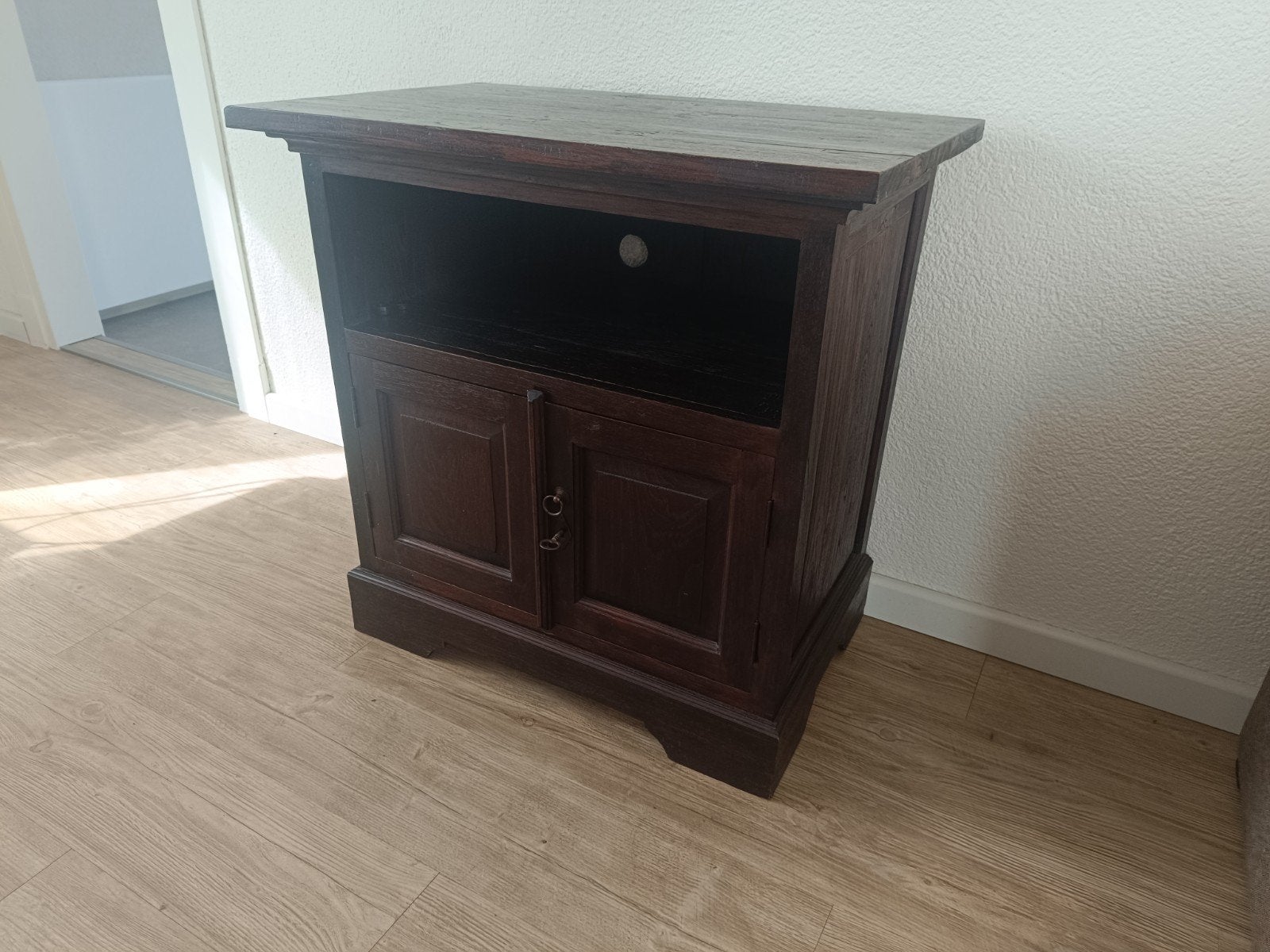 Koloniale TV Kast - Donkerbruin Teak (80x80x50 cm), Ophalen, Gebruikt, Koloniaal, Teakhout