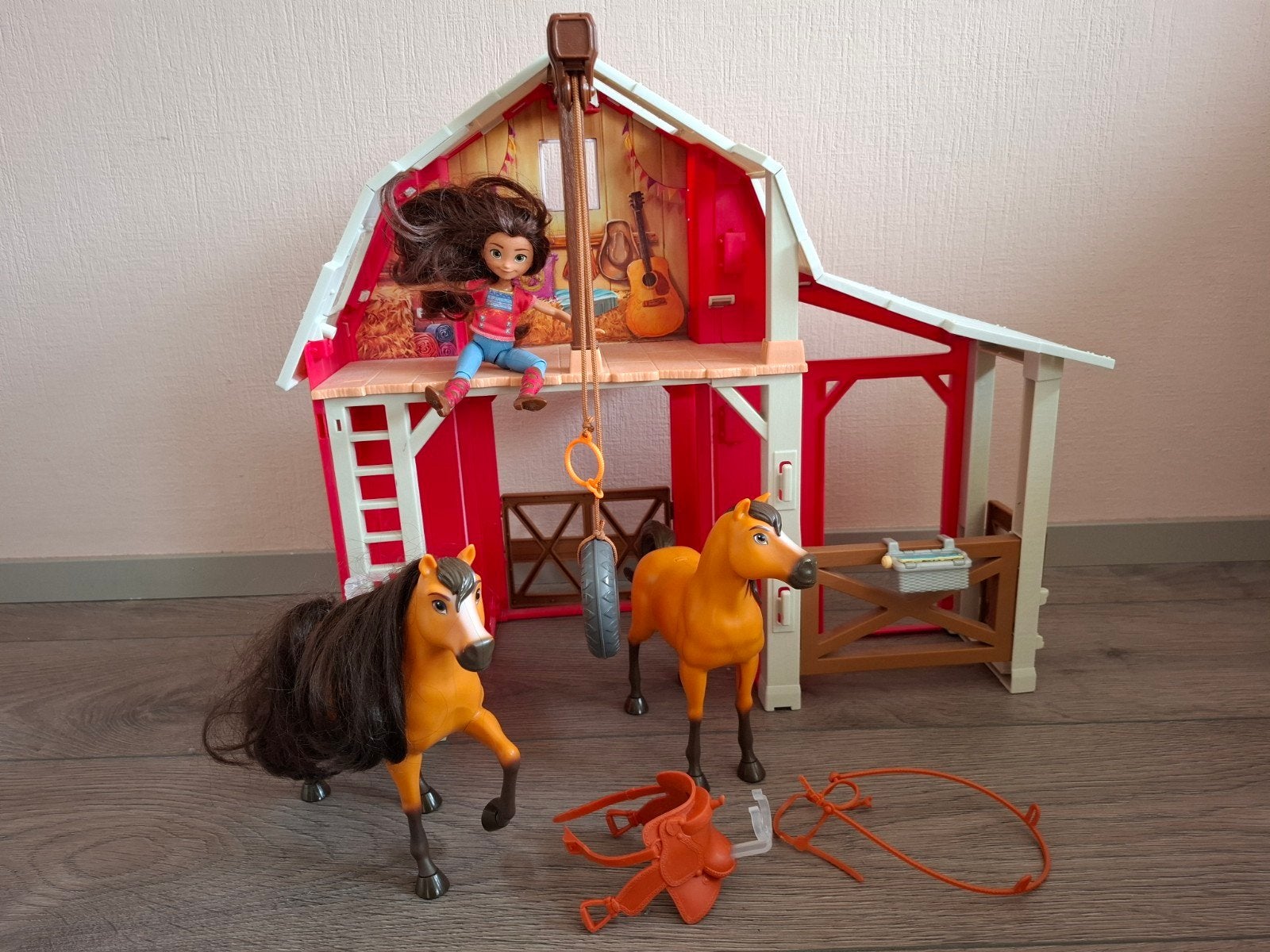 Spirit Untamed paardenschuur, Ophalen, Zo goed als nieuw, Jongen of Meisje