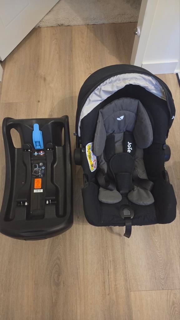 Joie autostoel met Joie ClickFIT base, Kinderen en Baby's, Autostoeltjes, Gebruikt, Overige merken, 0 t/m 13 kg, Autogordel, Ophalen of Verzenden