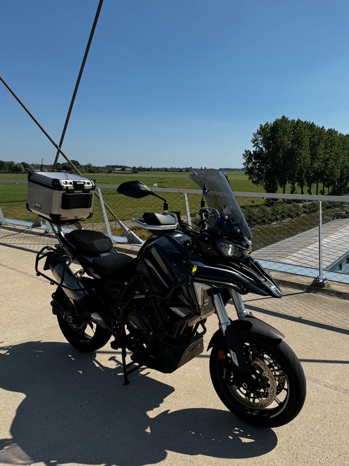 Benelli TRK 702 | 3 koffers | SC-Project, Motoren, Motoren | Benelli, Particulier, Toermotor, meer dan 35 kW, 2 cilinders, Motorrijbewijs A
