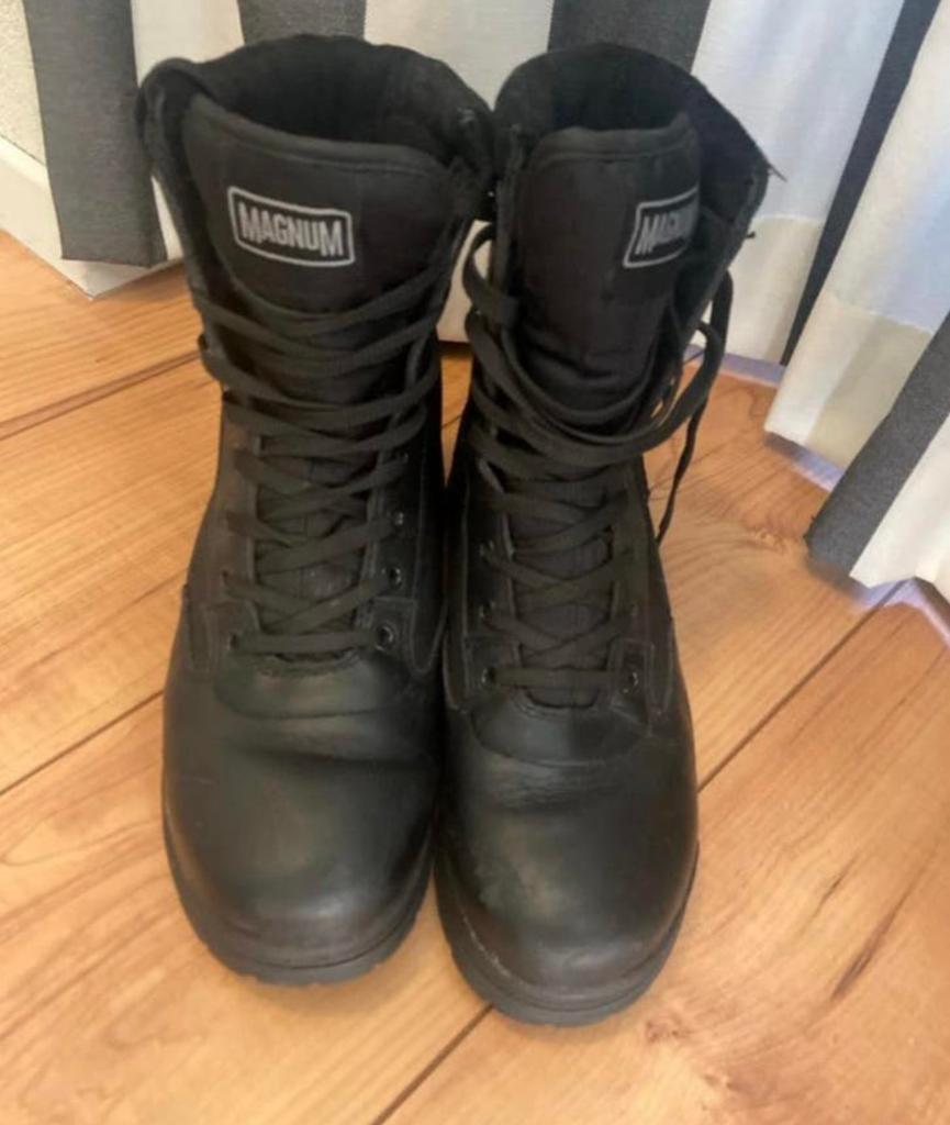 Magnum schoenen/kisten maat 42, Ophalen of Verzenden, Zo goed als nieuw