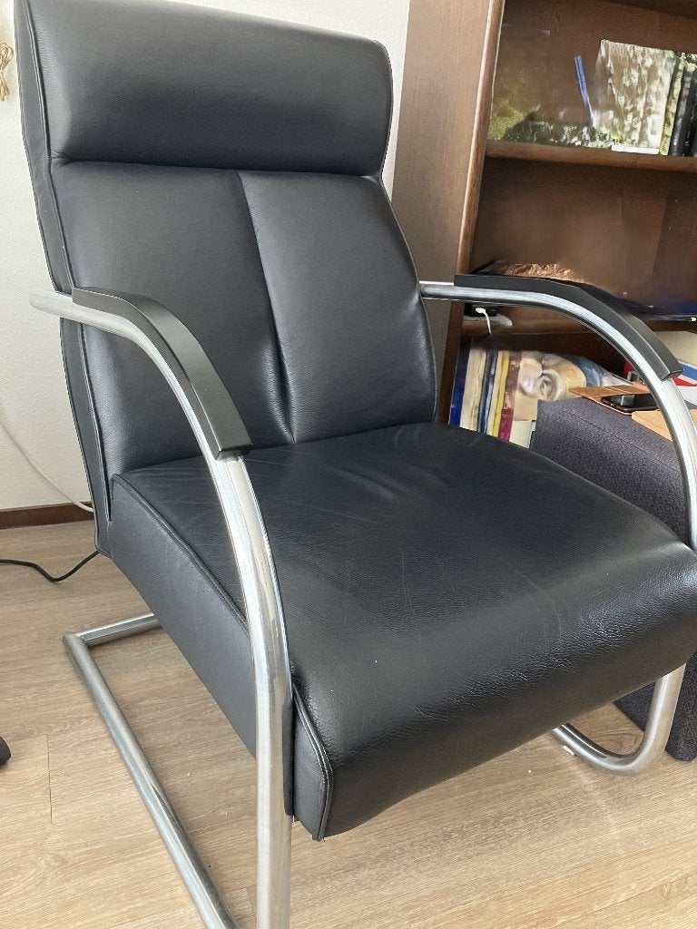 Design Fauteuil Leder Blauw t.e.a.b., Ophalen, Design, 75 tot 100 cm, Zo goed als nieuw
