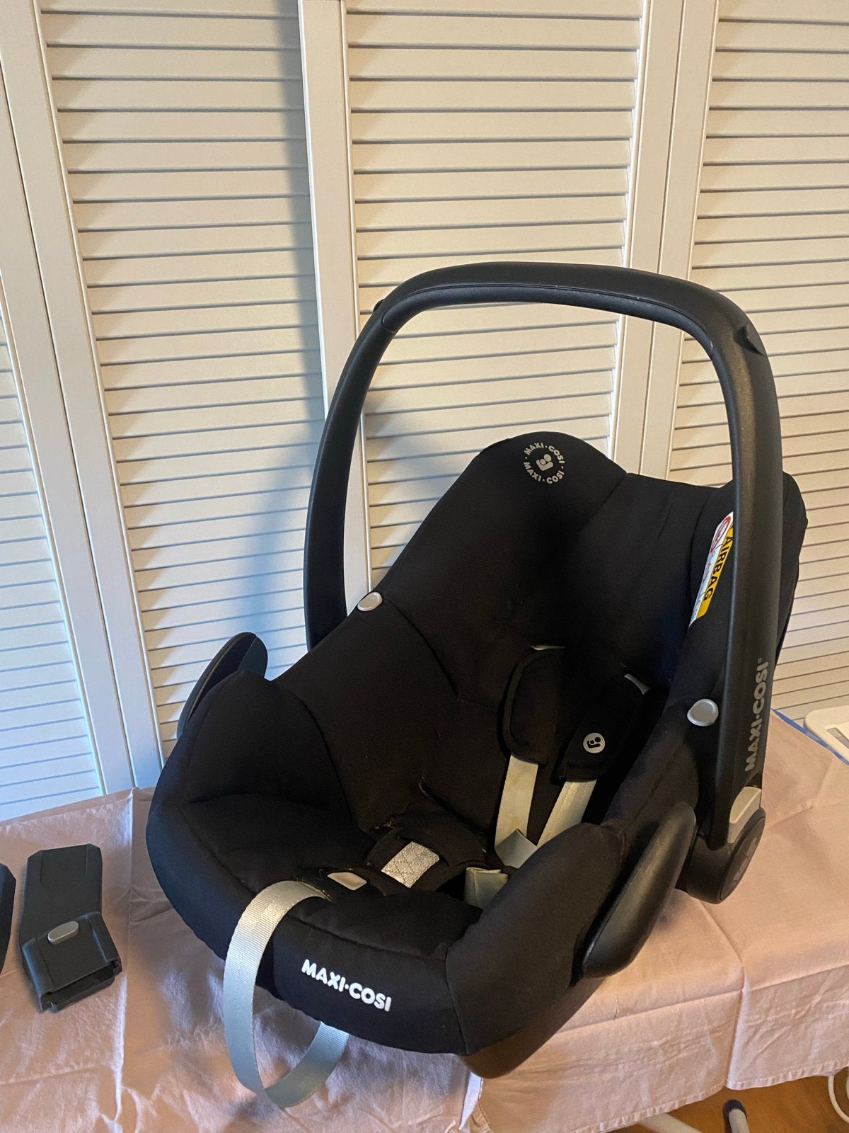 Maxi-Cosi Rock autostoel 0-13 kg (i-Size), Ophalen, Autogordel of Isofix, Gebruikt, Zijbescherming