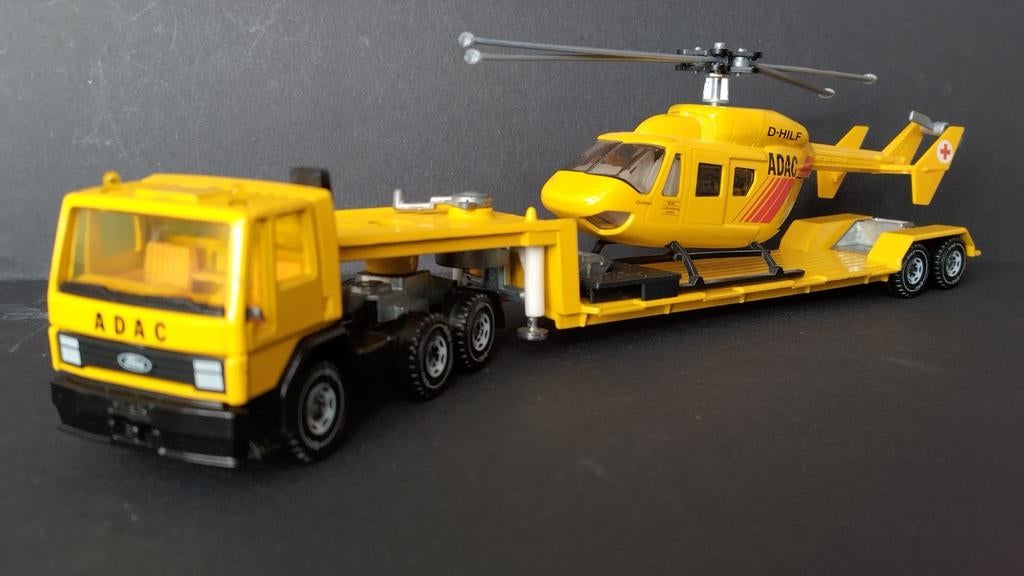 Ford Cargo Adac Helicopter Heli 1:55 Siku 3719 Pol, Hobby en Vrije tijd, Modelauto's | Overige schalen, Schlittenbacherstrasse 60 Lüdenscheid Germany
