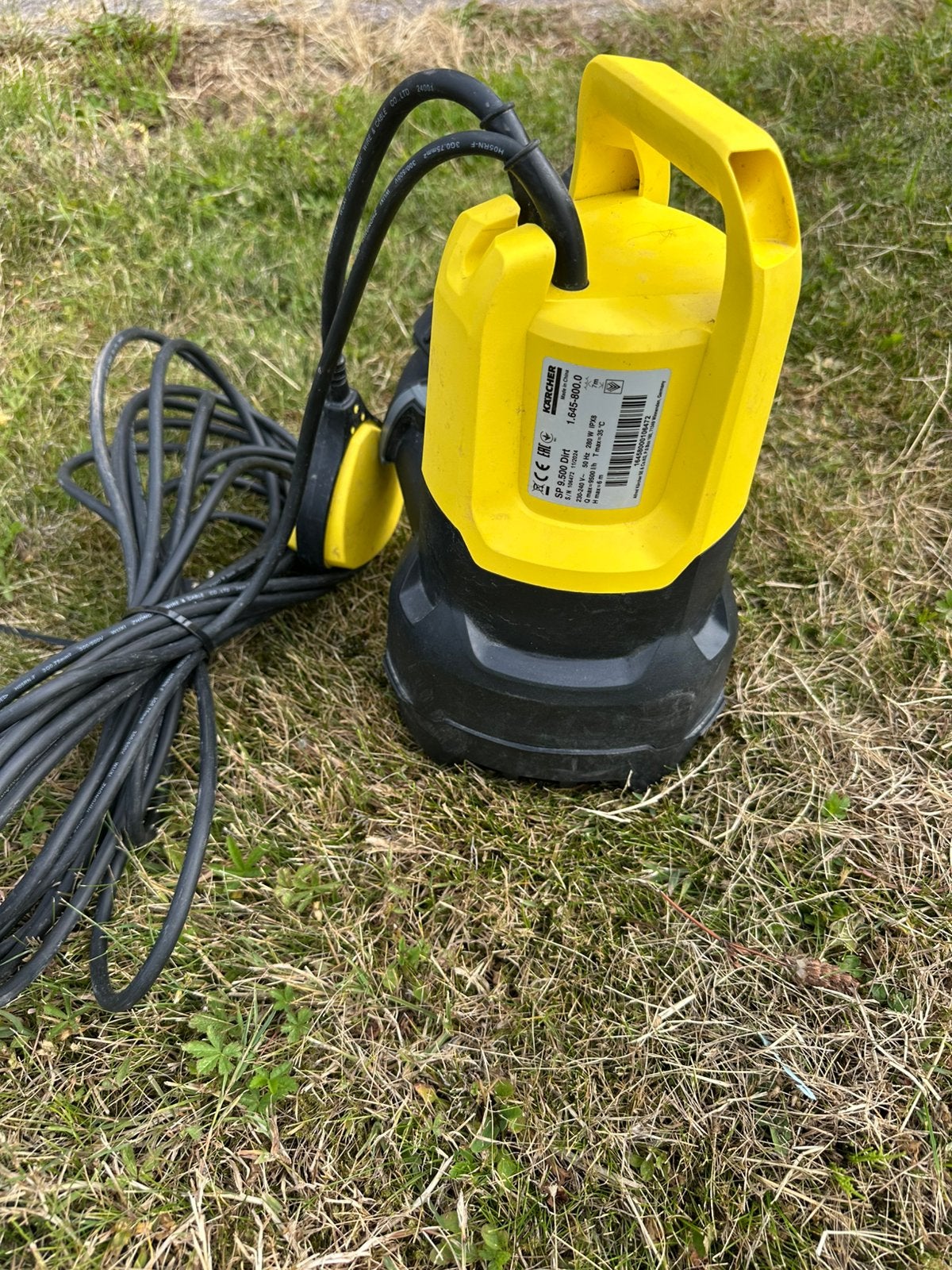 Dompelpomp vuilwaterpomp Kärcher met 10 meter afvoerslang., Ophalen, Zo goed als nieuw, Dompelpomp