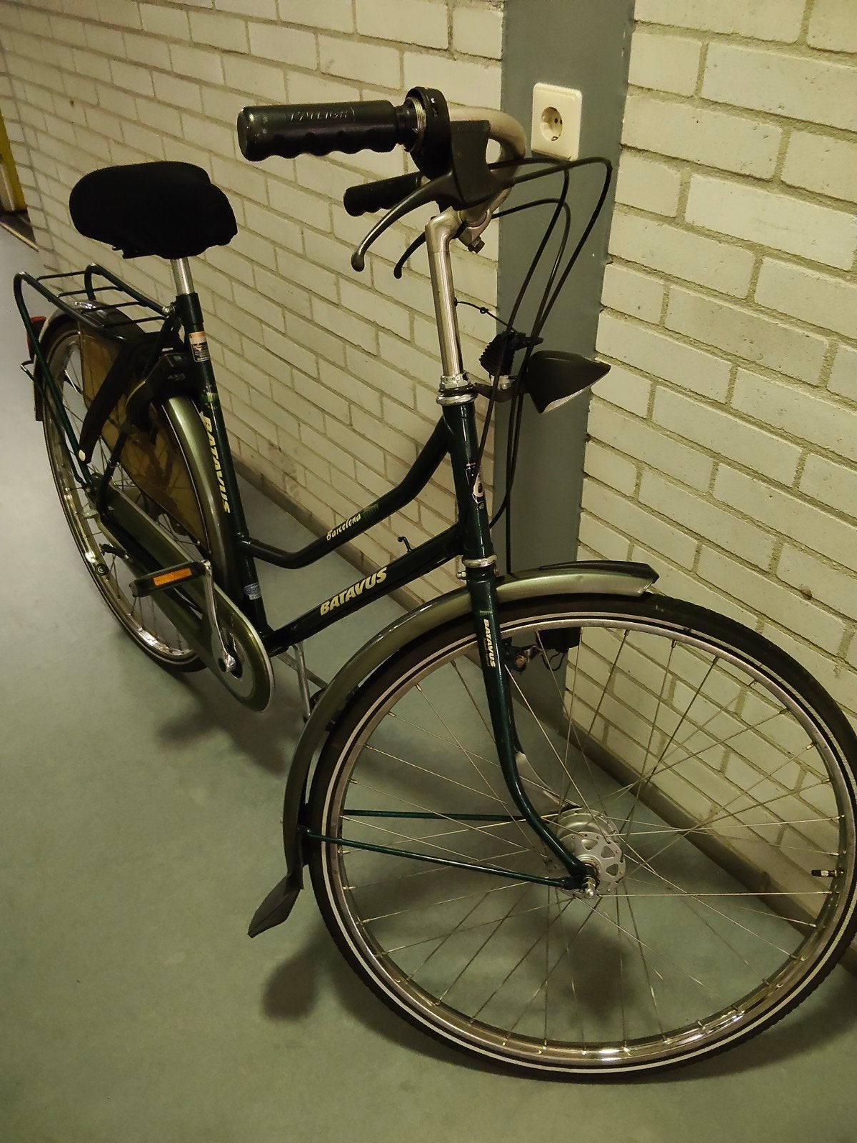 nette damesfiets Batavus 28'   type: Barcelona., 53 tot 56 cm, Ophalen, Zo goed als nieuw, Batavus