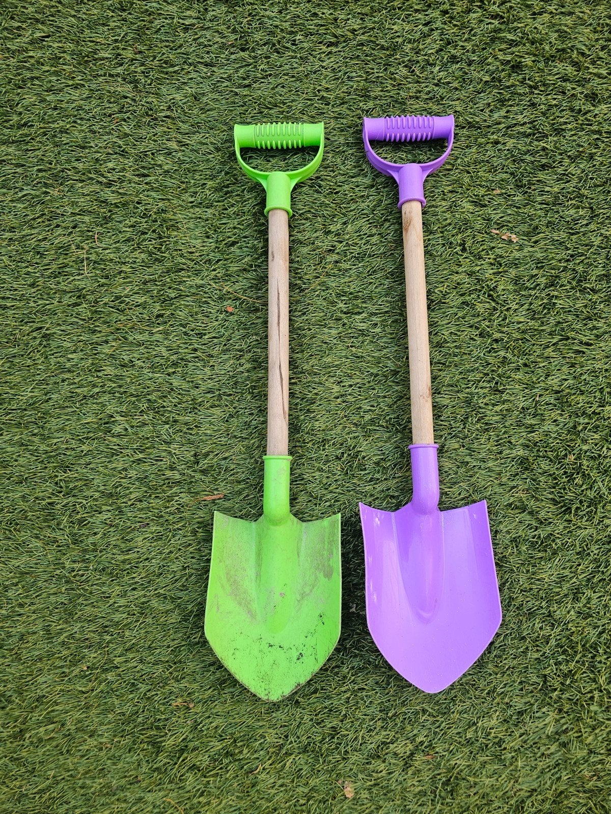 2x Kinderschepjes - Groen en Paars, Ophalen, Gebruikt