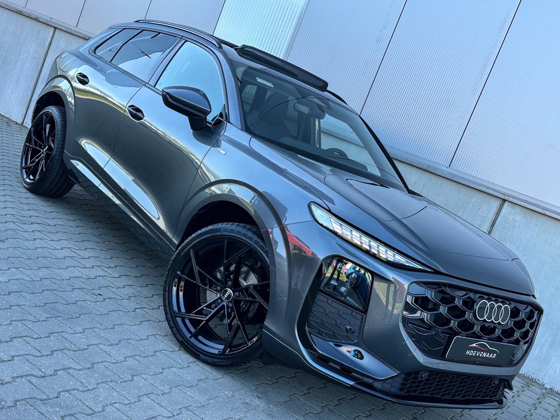 Audi Q3 35tfsi 150Pk S-line Pano Led 21Inch Competition Benz, Auto's, Audi, Automaat, Zwart, Bedrijf, BTW verrekenbaar