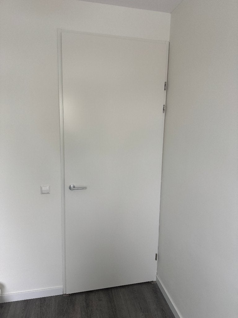 1 Svedex Superlak SL1 opdekdeur 3 kozijn RAL9010 Alpine wit, Ophalen, 80 tot 100 cm, 215 cm of meer, Binnendeur