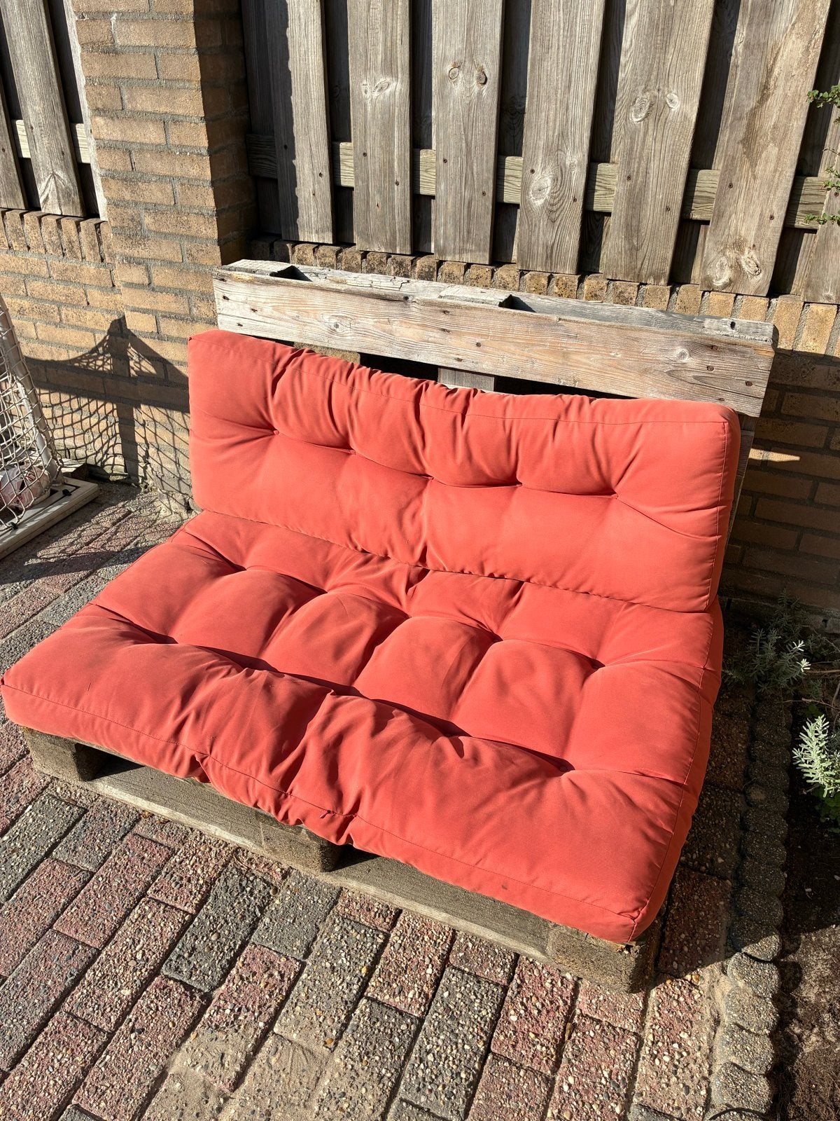 Pallet bankje met kussens, Ophalen, Gebruikt, Hout
