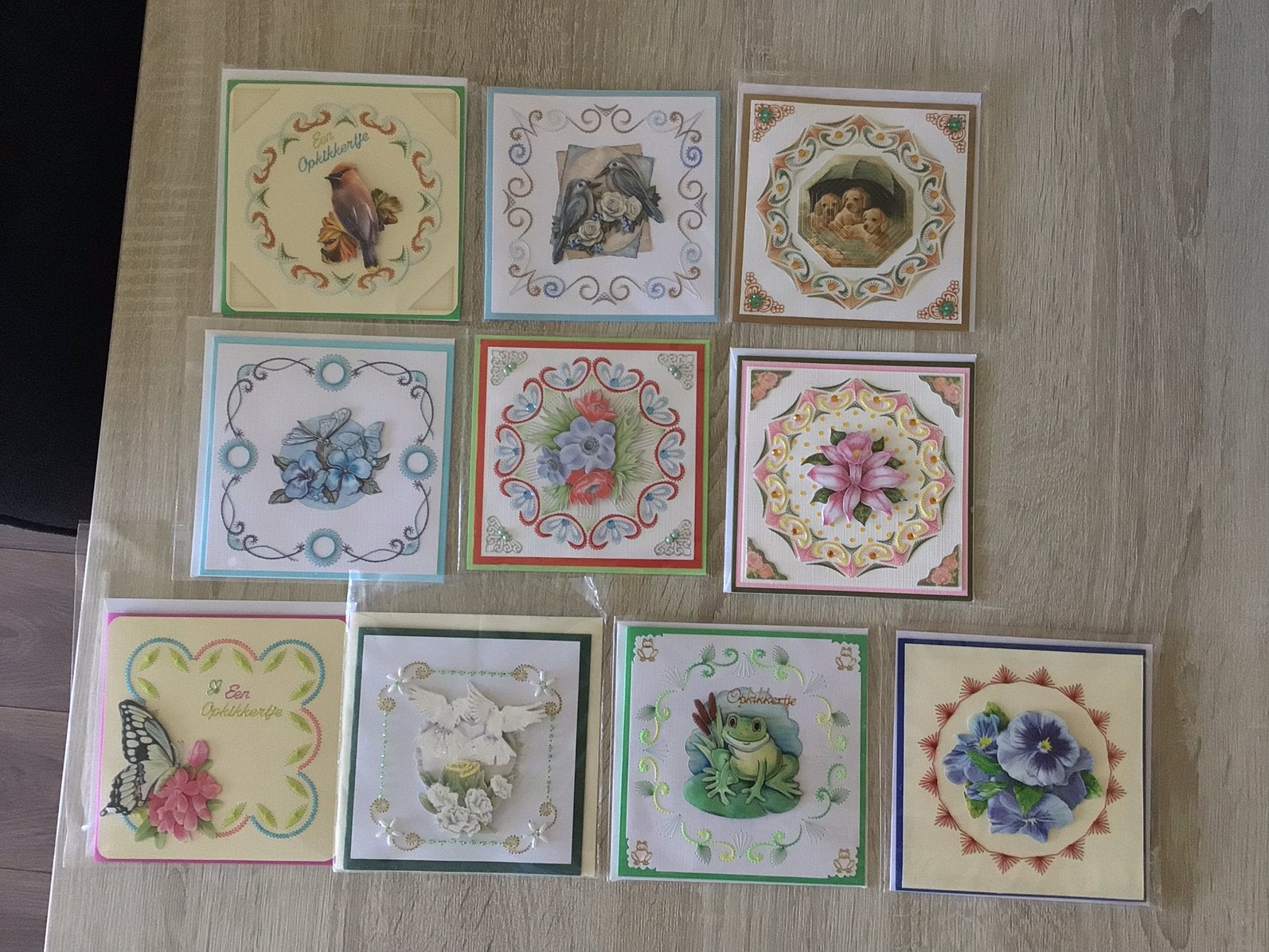 10 geborduurde kaarten met 3 D plaatje en envelop, Hobby en Vrije tijd, Kaarten | Zelfgemaakt, Ophalen of Verzenden, Zo goed als nieuw