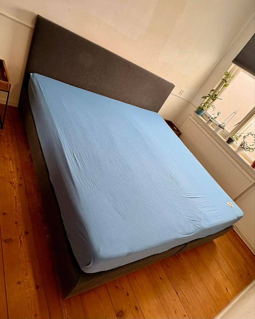 Boxspring 200x210 - Pocketvering - Stof Antraciet, Ophalen, 210 cm, Tweepersoons, Zo goed als nieuw