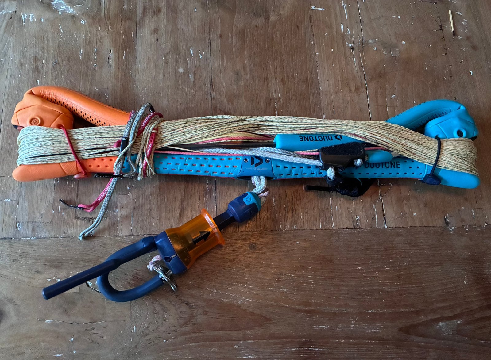 Duotone Trustbar L 24M Z g a n, Watersport en Boten, Geen board, Ophalen, Zo goed als nieuw, 9 m²