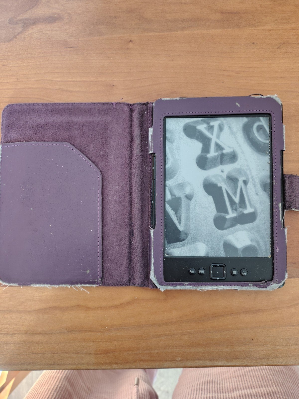 Kindle 4e generatie met hoesje - Gebruikt, Gebruikt, Onbekend, 6 inch of minder, Ophalen of Verzenden