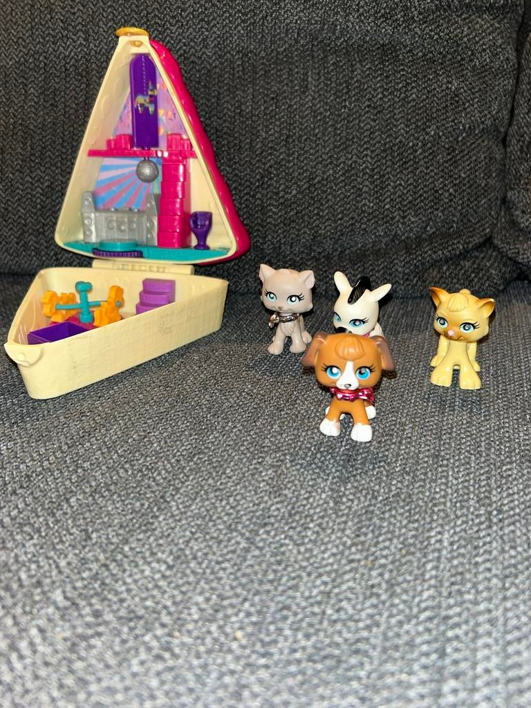 Polly Pocket Birthday Cake Bash +Sparklin' Pets, Verzamelen, Ophalen of Verzenden, Zo goed als nieuw