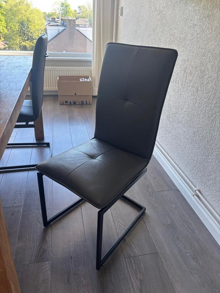 4 Moderne eetkamerstoel - Zwart kunstleer met metalen frame, Huis en Inrichting, Stoelen, Ophalen, Gebruikt, Zwart, Leer