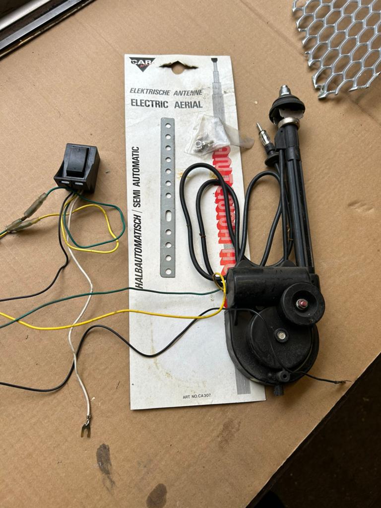 Half automatische antenne, Ophalen of Verzenden