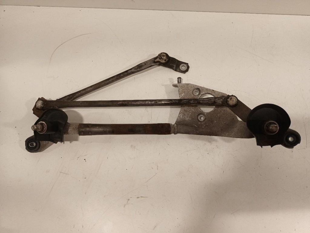 Ruitenwisser mechaniek voor Toyota Yaris, Onderdelen@venauto.nl, Van der Ven Autorecycling B.V., Gebruikt, Ettenseweg 76, 4706 PB Roosendaal, The Netherlands