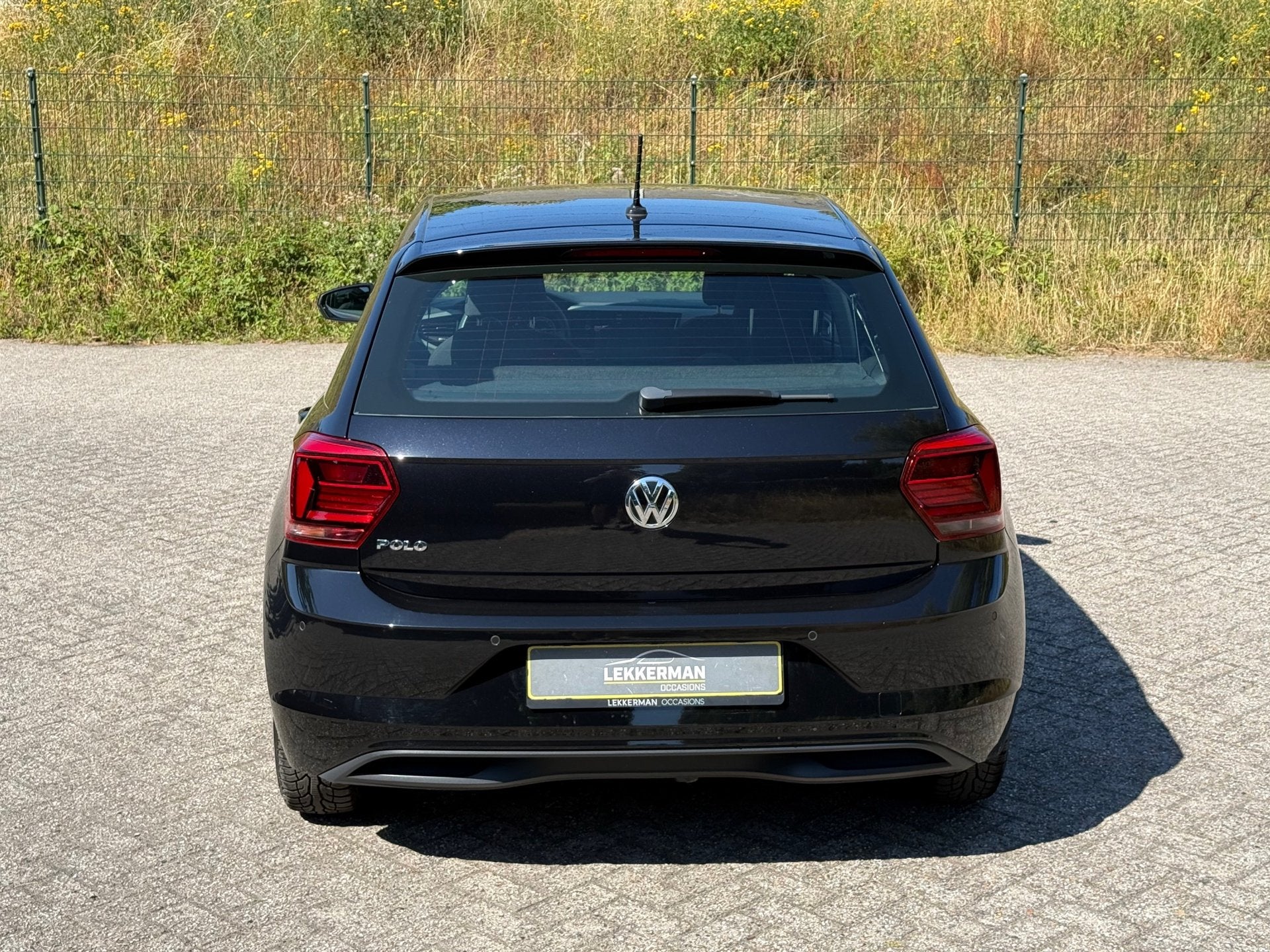 Volkswagen Polo 1.0 TSI Highline DSG I CARPLAY I PDC I CLIMA, Auto's, Volkswagen, Gebruikt, 95 pk, Zwart, Origineel Nederlands