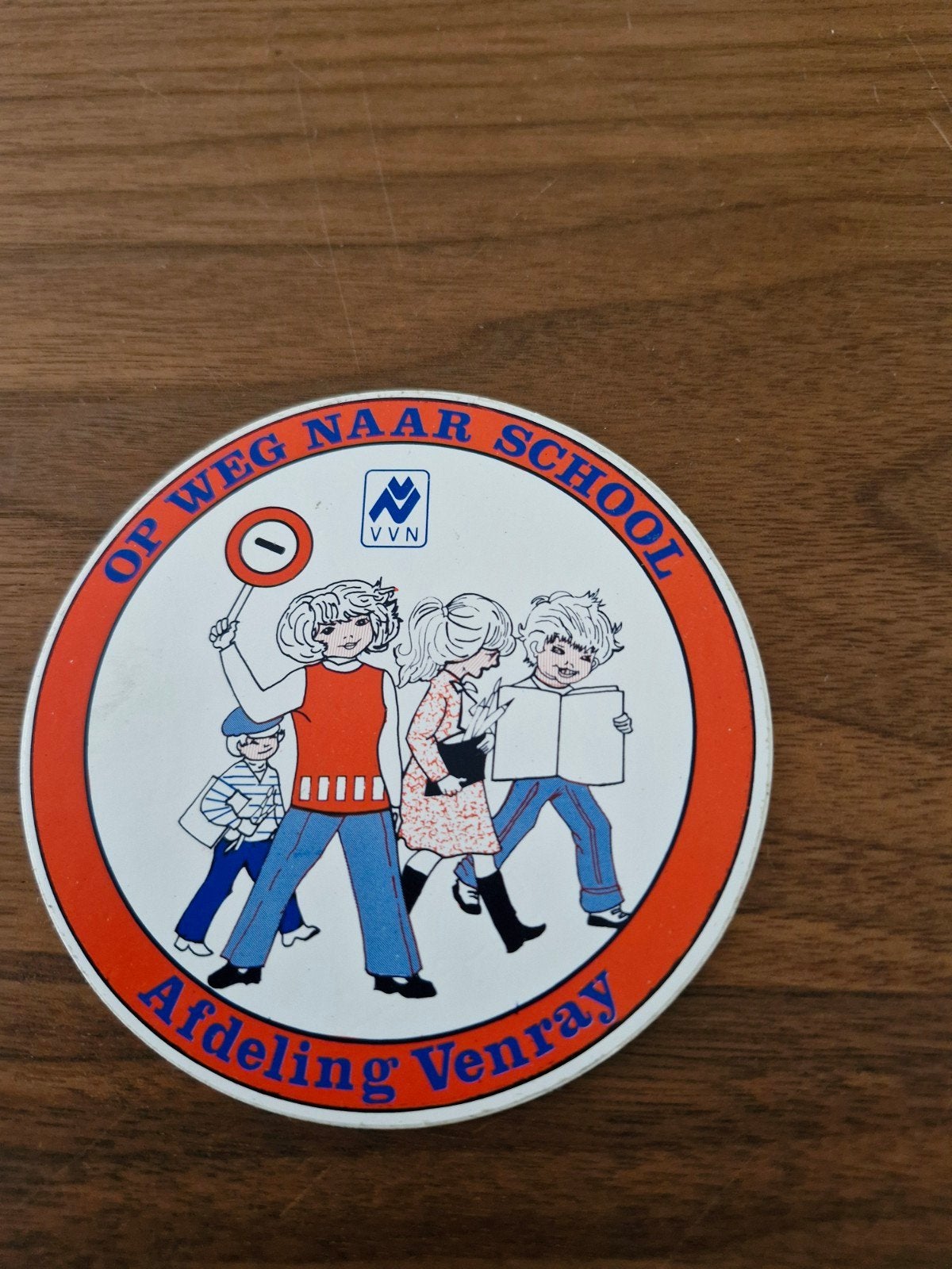 11378 Vintage VVN sticker 'Op weg naar school' Afdeling Venr, Ophalen of Verzenden, Gebruikt, Overige typen