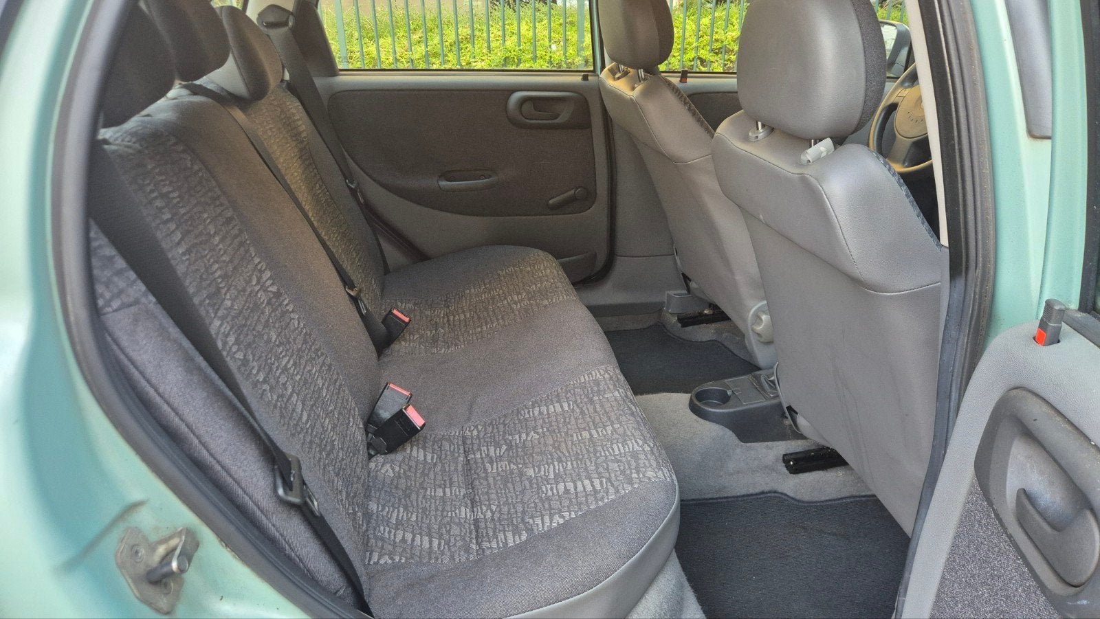 Foto 11 van Opel Corsa 1.2 5D AUTOMAAT | NIEUWE APK | DISTRIBUTIE VV