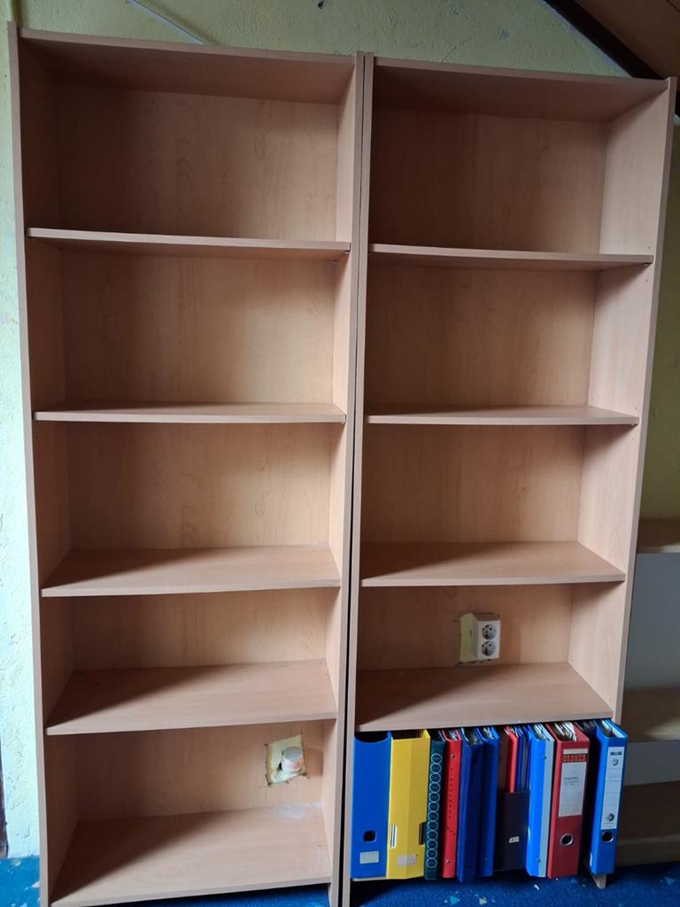 Vijf stevige boekenkasten - licht houtkleur, Met plank(en), Gebruikt, Modern, Functioneel, 150 tot 200 cm