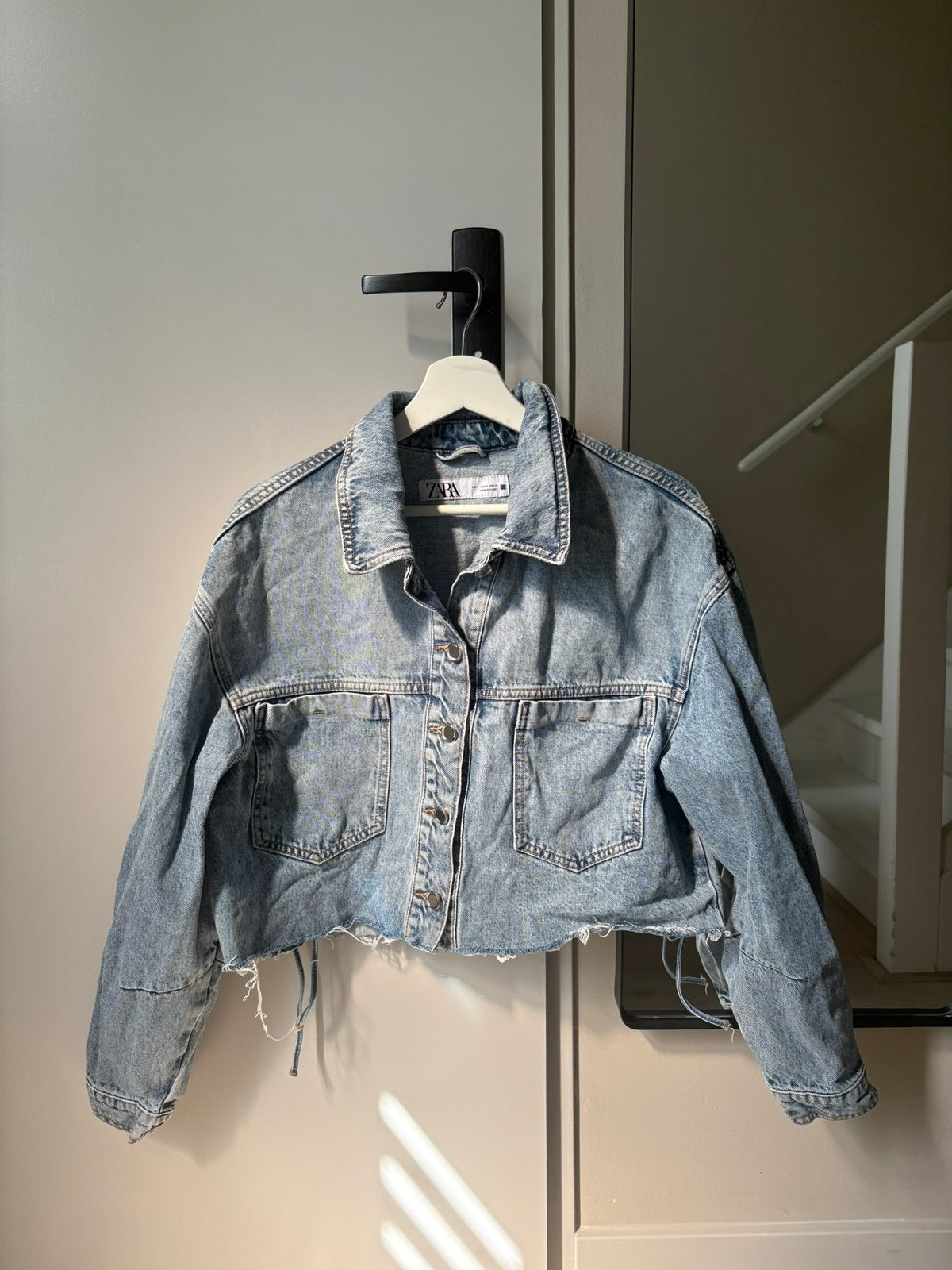 Zara spijkerjas, Kleding | Dames, Ophalen of Verzenden, Zo goed als nieuw, Maat 38/40 (M), Blauw