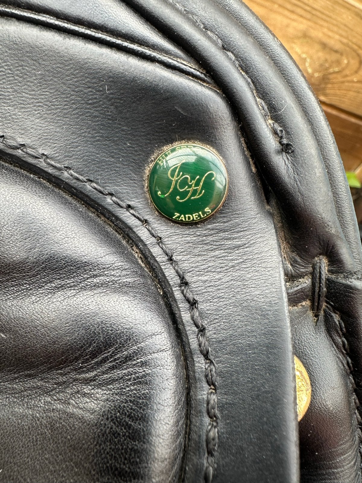 Mooie hulsebos zadel, Dieren en Toebehoren, Dressuur, M (17 inch), Zo goed als nieuw, Ophalen