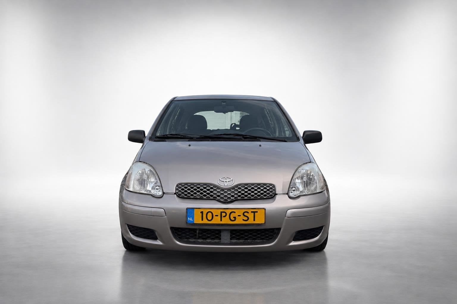 Toyota Yaris 1.3 VVT-i Idols|Airco|unieke km stand, Voorwielaandrijving, Gebruikt, 4 cilinders, 400 kg